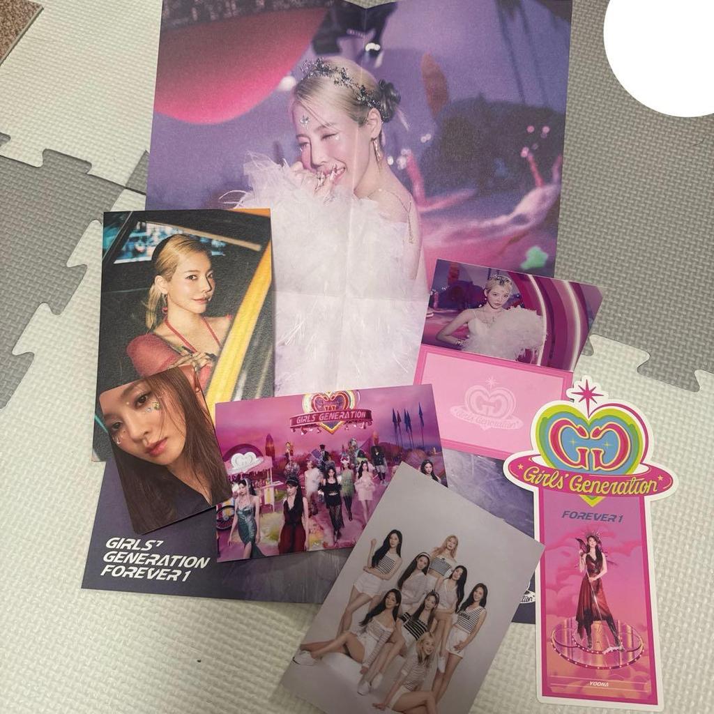 [USED] Girls' Generation Forever 1 CD Trading Card Poster