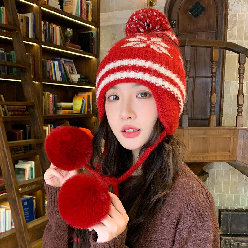 Wool hat female face small winter thickened warm cycling ear protection cold Christmas atmosphere knitted hat