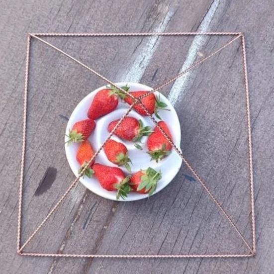 Металлическая проволока Энергетическая Пирамида Украшение Куб Мощности 188 МГц Тензор Стиль