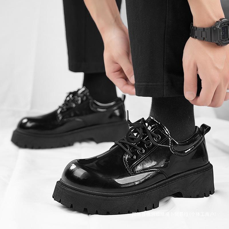 Мужские кожаные туфли 2025 новая летняя деловая повседневная подростковая большая голова британский стиль черная лакированная кожа ботинки Мартин
