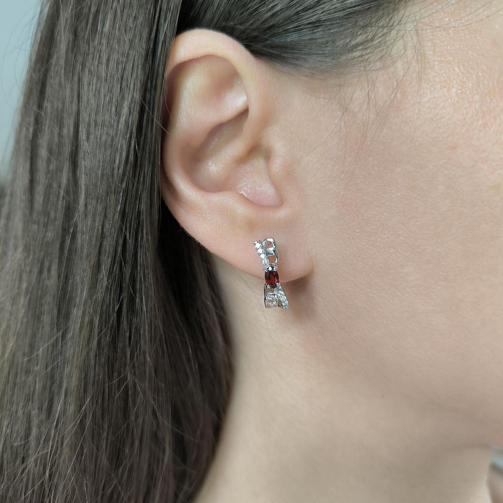 Серебряные серьги с натуральным гранатом 0.913ct, фианитами (2191438)