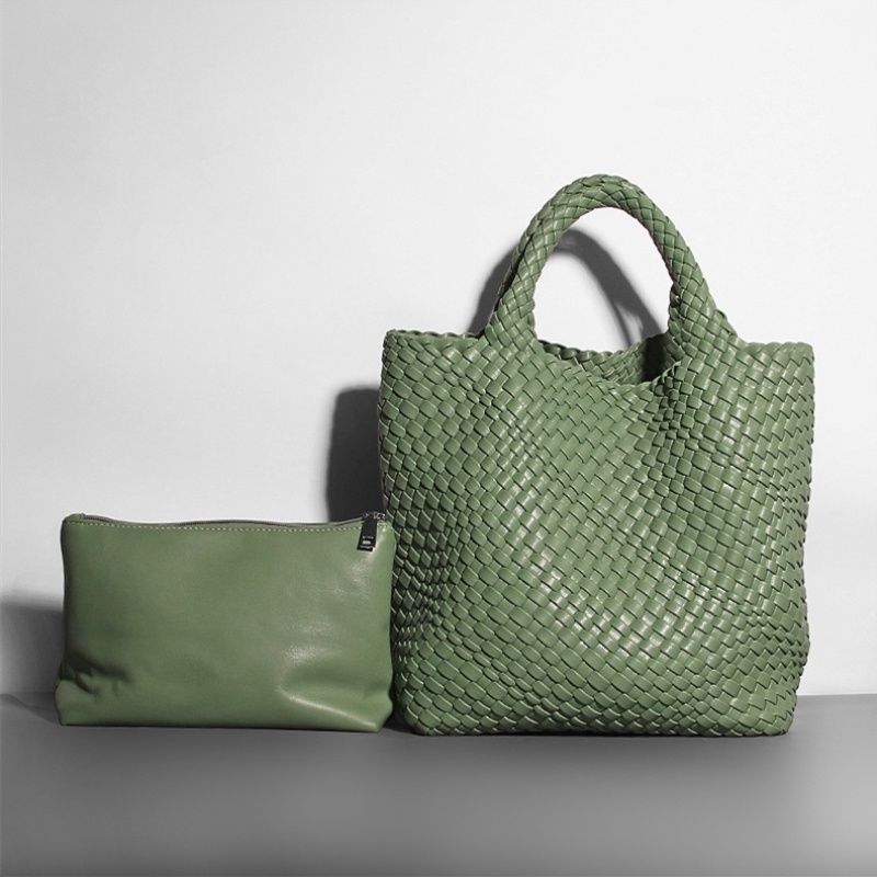 Handmade Solid Color Soft Leather Bucket Bag Casual Hand-held Single Shoulder Woven Dumpling Bag Mother Bag