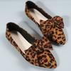 2024 Модная женская обувь с леопардовым принтом, женские туфли на плоской подошве, горячая распродажа, офисные и карьерные туфли с бабочкой, сексуальные туфли с острым носком на плоской подошве на низком каблуке