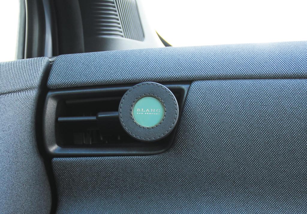 Carmate Blang for Cars, Air Select Series H1754 Air Conditioner Fin Mounting
