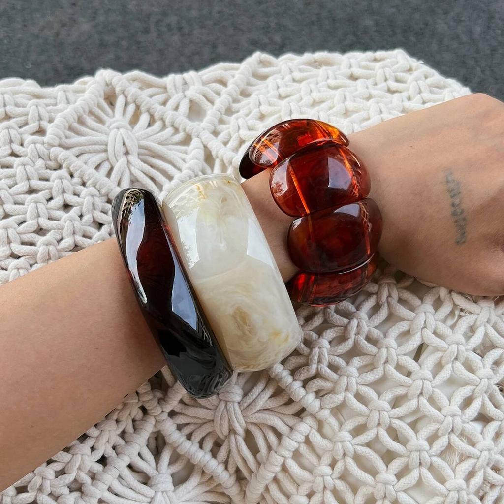 Salircon Vintage Punk Acrylic Resin Wide Bangles for Women Fashion Geometric Wide Chunky Ellipse Bracelets Pulseras Jewelry Gift