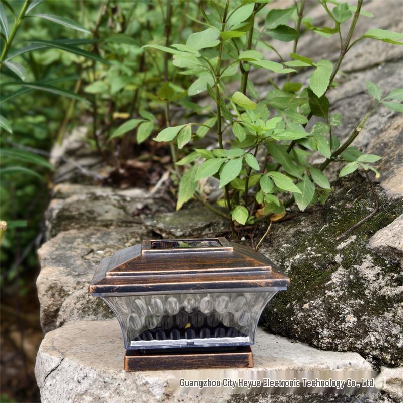 Двухцветные солнечные столбики для сада – Водонепроницаемые в китайском ретро-стиле для столбов забора и ворот