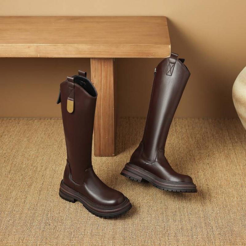 Korean Version of Round Head Leather Martin Boots Women's Medium Heel Large Size Women's Boots New Square Heel Round Head High Boots Autumn