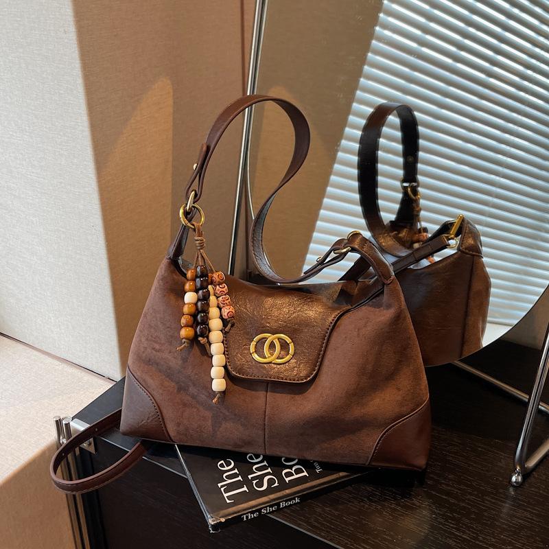 Замшевая сумка женская большой вместимости 2025 новая осенне-зимняя нишевая матовая ретро сумка-мессенджер подмышечная сумка для поездок на работу