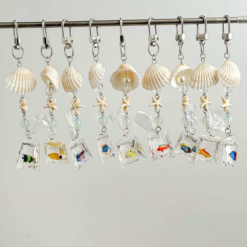 1Pc Plastic Fresh Tropical Fish Cartoon Cute Shell Pendant Holiday Gifts Package Hanging Natural Shells Wind Chimes