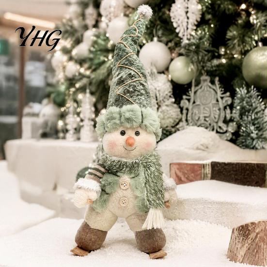Indoor Christmas Party Supplies Green Plush Figurines, Skiing Snowman Reindeer Stuffed Doll, Fabric Festive Figurines for Shopping Malls Xmas Tabletop
