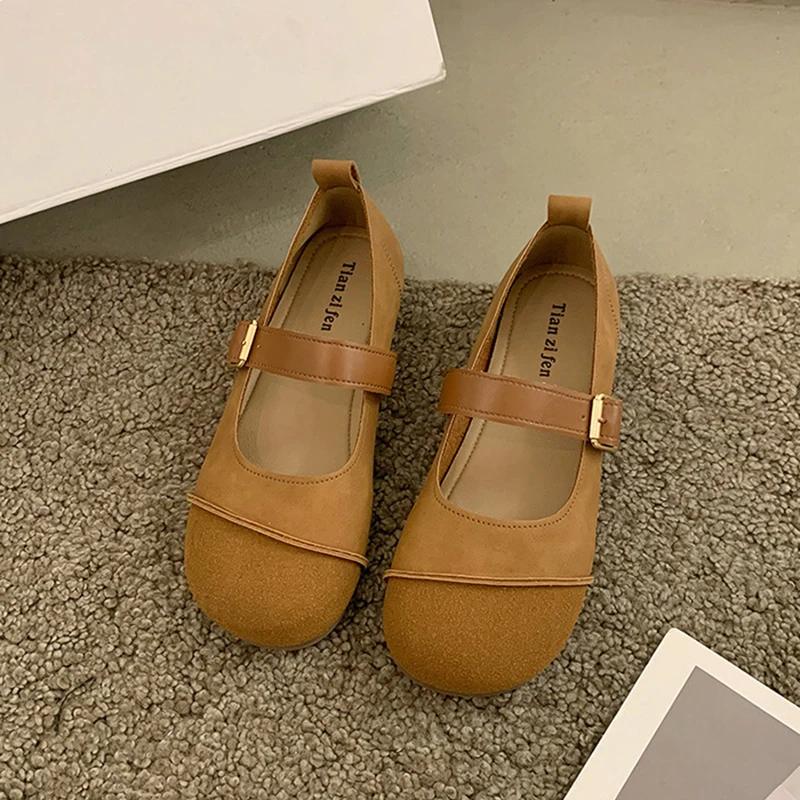 Модные туфли Мэри Джейн с круглым носком, женские повседневные туфли на мягкой подошве, женские туфли-лодочки в стиле ретро, весенне-осенние туфли с пряжкой на ремне