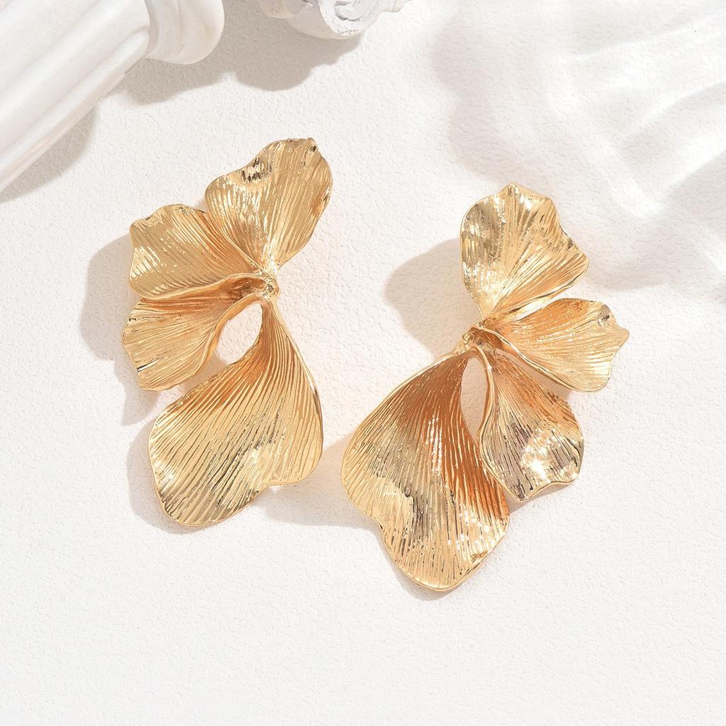 Vintage Women's Flower Statement Earrings Electroplated Zinc Alloy Petal Stud