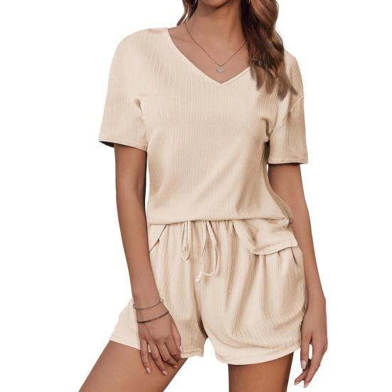 Женский летний комплект из 2 предметов: футболка с коротким рукавом и V-образным вырезом, эластичные шорты на талии, однотонный свободный покрой, повседневный наряд
