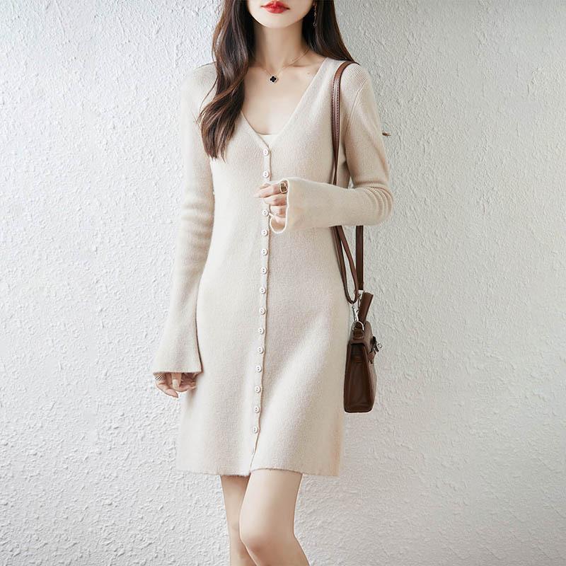 Early Autumn New Multi-Button V-Neck Long-Sleeved Dress Knitted Slim-Fitting Knitted Bottoming Skirt Pure Desire To Show Thin Wool Cardigan