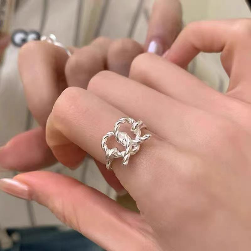 Цветочное кольцо из стерлингового серебра для женщин - Высококачественный дизайн с открытым соединением для осени/зимы