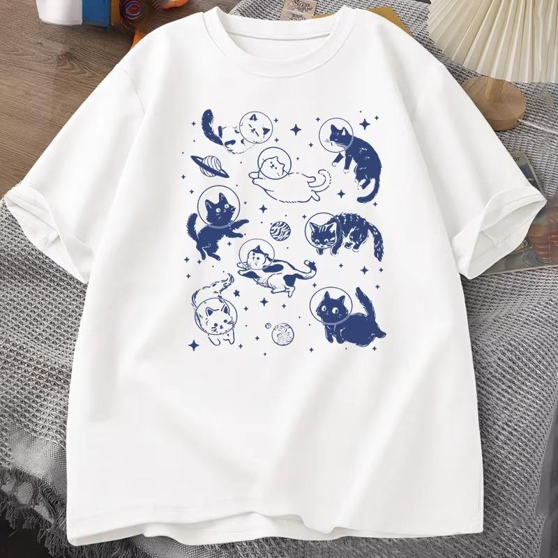 Retro Cats in Space 90s Graphic T Shirts Vintage Astronaut Cats TShirt Funny Kitten Tshirt Print Comfortable Round Neck T Shirt