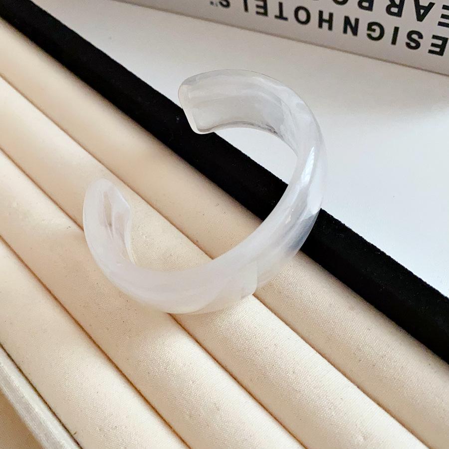 Round Smudging Bangles for Women European and American Punk Acrylic Cuff Bracelets Goth Geometric Charms Wristband Jewelry M1