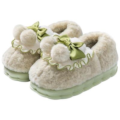 Пушистые домашние тапочки с бантом