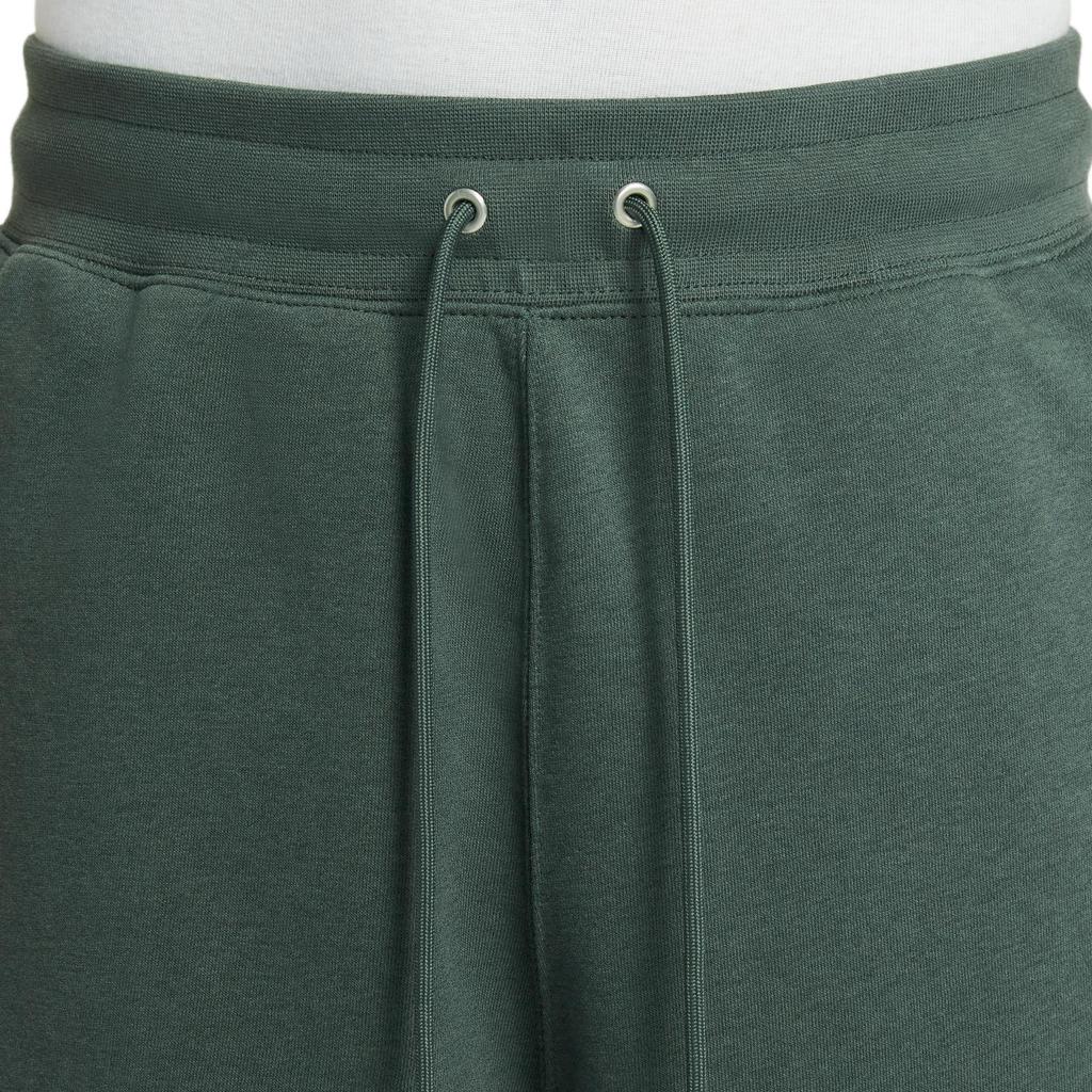 Nike Alumni Casual Shorts Men's Vintage Green