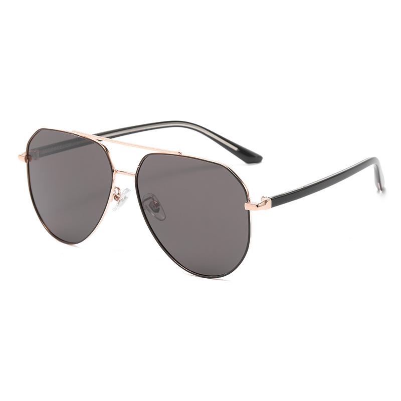 New Driving Sunglasses Men's UV-proof Women's Advanced Sunglasses Sunscreen UV-proof Polarized Glasses