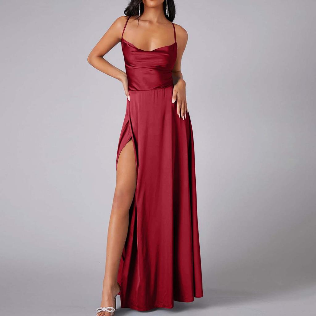 Женское летнее длинное атласное платье с открытой спиной и воротником-хомутиком на бретельках