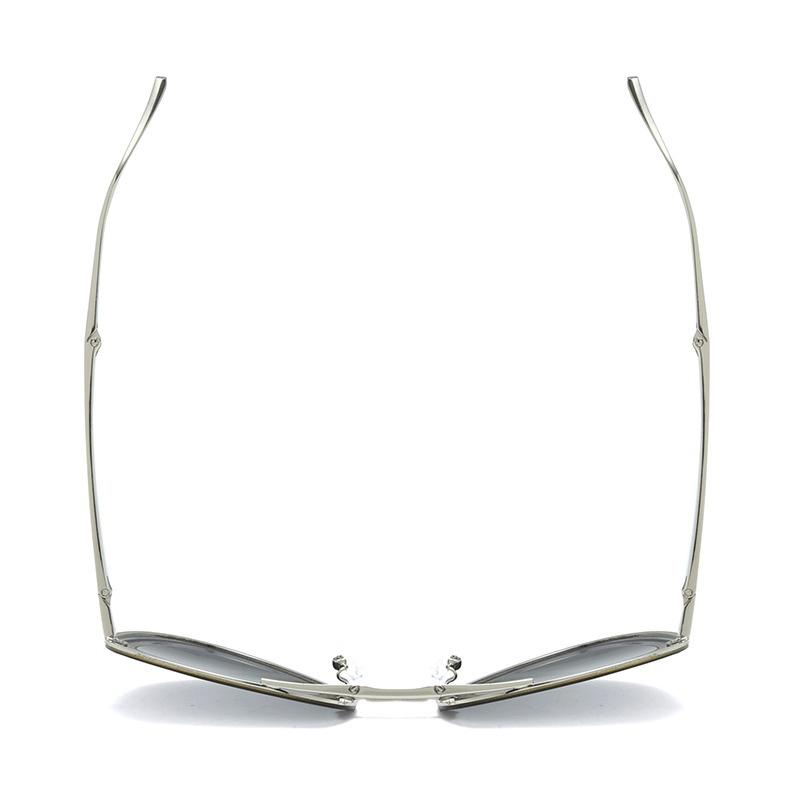 Портативные складные солнцезащитные очки для мужчин Солнцезащитные очки для кемпинга Очки для вождения Овальная оправа Модные солнцезащитные очки для мужчин и женщин