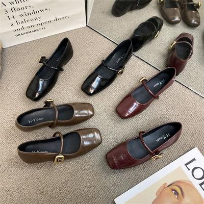 Европейская станция женские маленькие кожаные туфли с квадратным носком на плоской подошве туфли Мэри Джейн с мелким вырезом одинарные туфли женские большого размера женские туфли