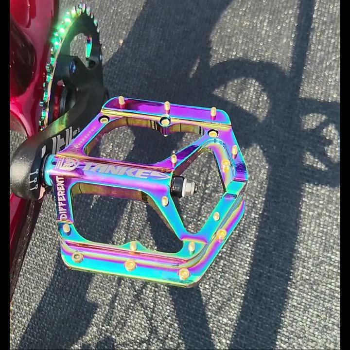 CNC Aluminum Mountain Bike Pedals – Colorful, Durable Off-Road Accessories