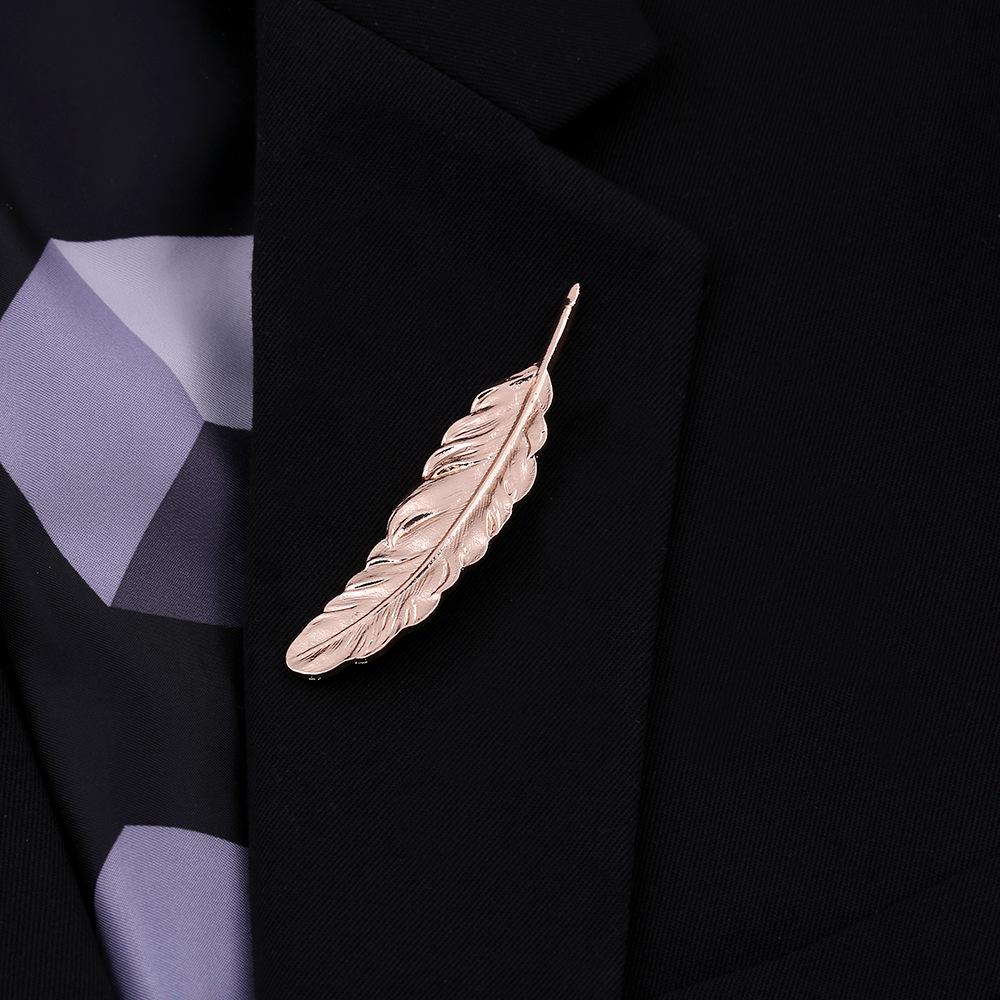 Z96 Retro Gold Leaf Feather Brooch for Men