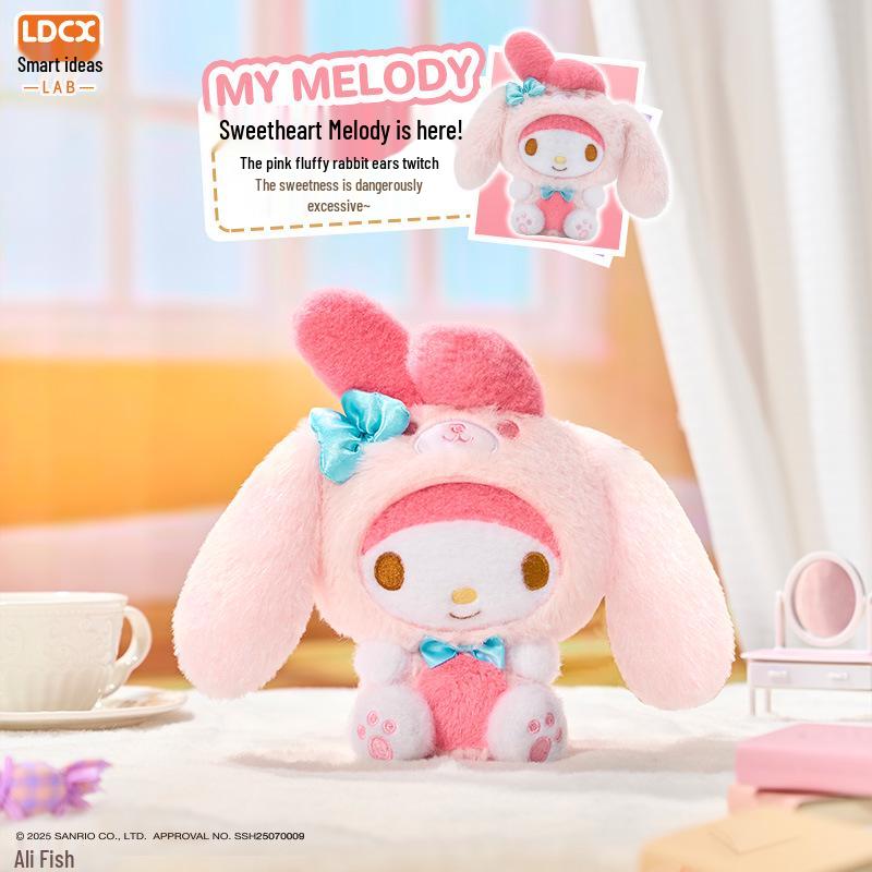 Кулон-брелок в виде плюшевой куклы Sanrio Family Kuromi в закрытой коробке