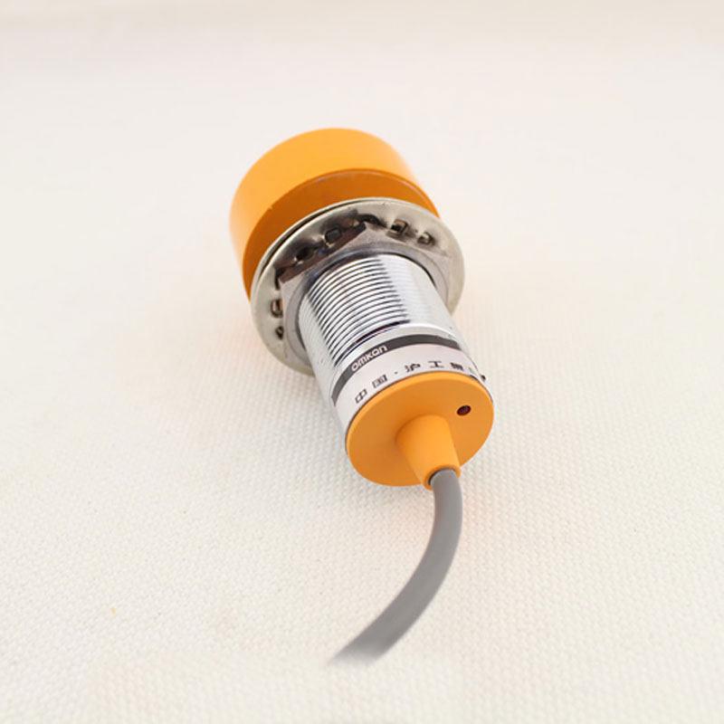 Датчик приближения LM39-3015 Индуктивный датчик