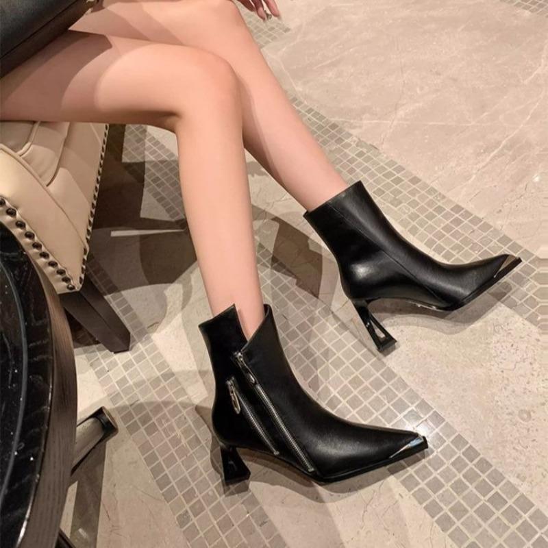 Fashion Pointed Temperament New Style Short Boots Autumn and Winter Fashion Short Tube Women's Versatile Slimming Boots