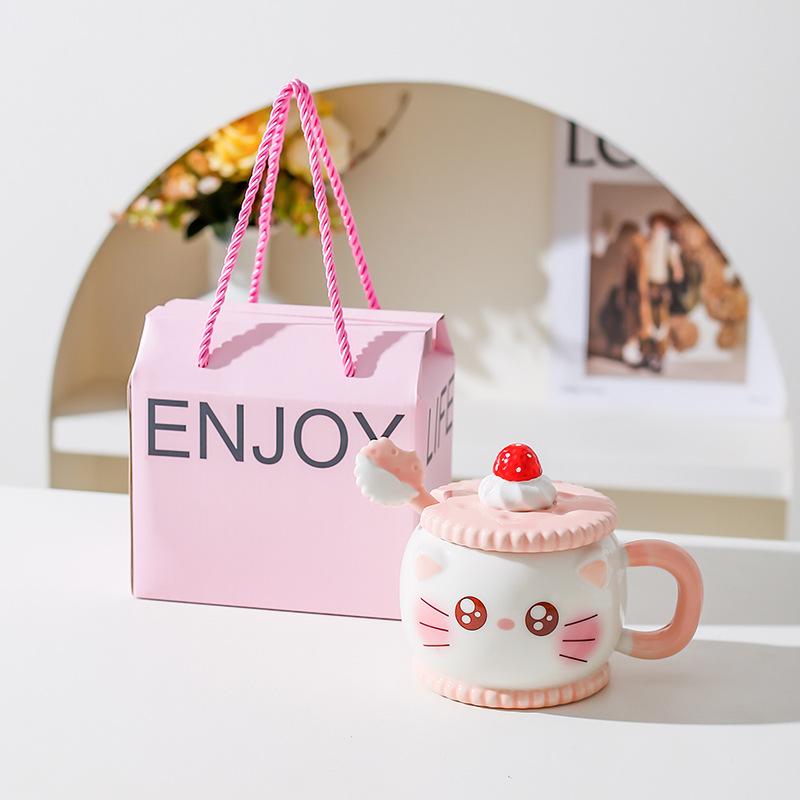 Креативная милая мультяшная керамическая кружка розовая с сердечком для девочки подарочная чашка для воды с крышкой ложкой чашка с котиком и свиньей