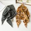 Треугольная повязка на голову из шифона с кружевной цветочной отделкой, аксессуар для волос для женщин, летний квадратный платок, резинка для волос