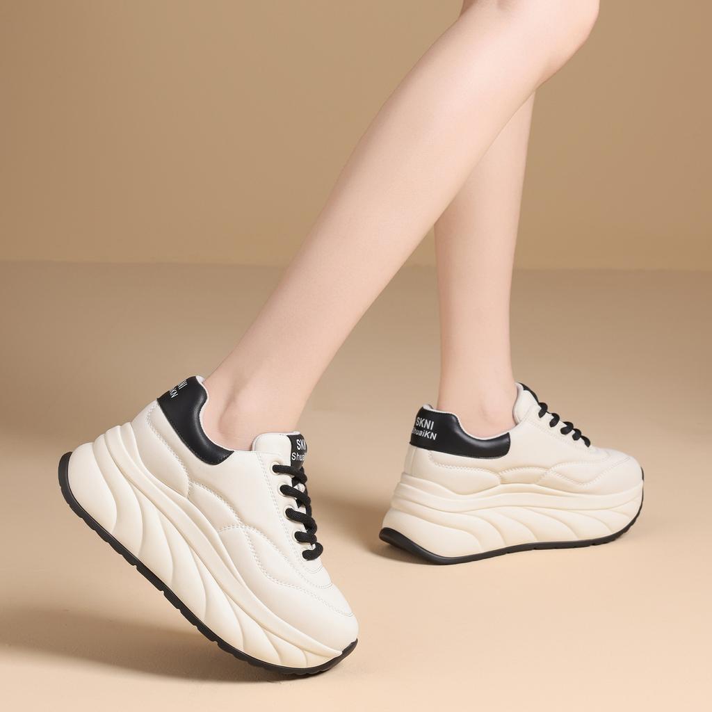 Dad shoes women's 2026 autumn and winter new fashionable simple versatile inner height increase student sports casual women's shoes