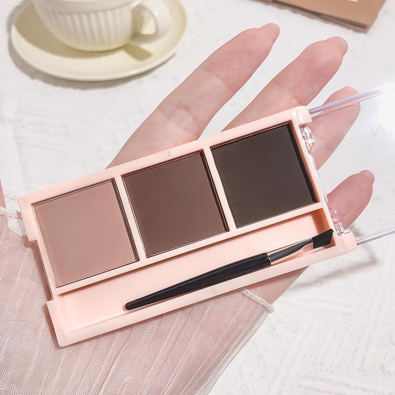 Набор пудры для бровей 3-Color Brow Powder Set с кисточкой — стойкий, устойчивый к цвету, универсальный набор для контурного макияжа для естественного, трехмерного эффекта.