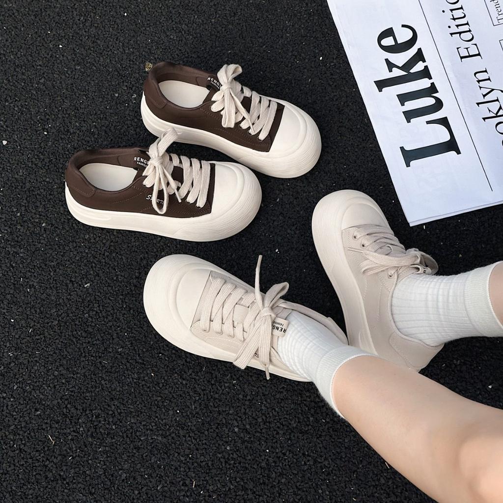 Платформенные белые туфли женские уродливые милые дышащие 2025 весна новая нишевая парусиновая обувь повседневная спортивная обувь для скейтборда обувь-хлеб