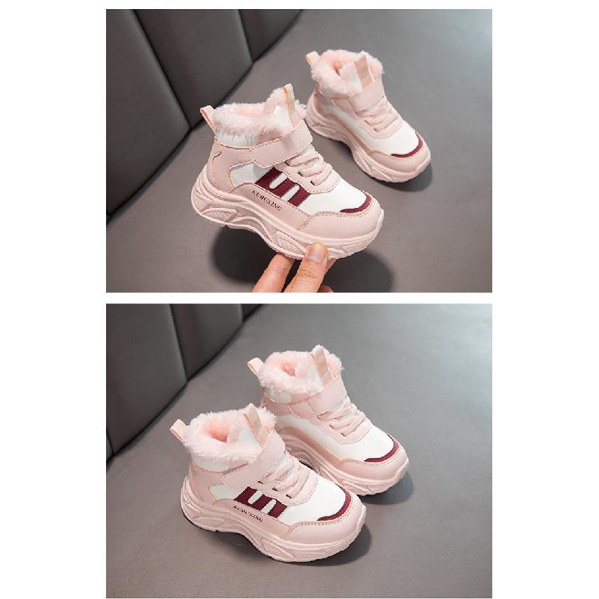 Девочки Хлопковая обувь Зимняя на флисовой подкладке Утолщенная Новая Детская Теплая Спортивные Короткие Ботинки Девочек Волшебные Кроссовки Трендовые