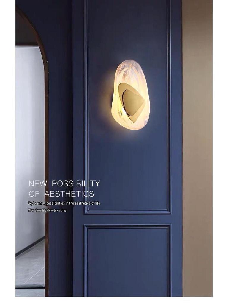 Современный стеклянный настенный светильник в скандинавском стиле - Элегантный и креативный дизайн для гостиной или спальни.