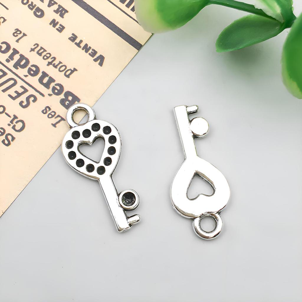 3-Color DIY Alloy Retro Key Jewelry Pendants
