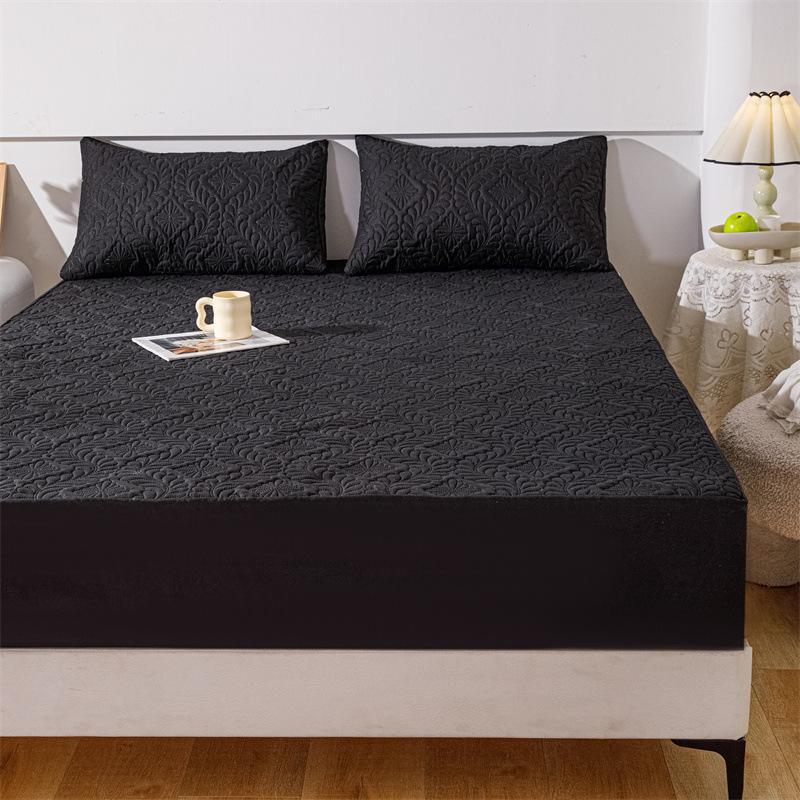 Комплект из всесезонного водонепроницаемого матраса и наволочек - непромокаемый, стеганый, для использования матерями