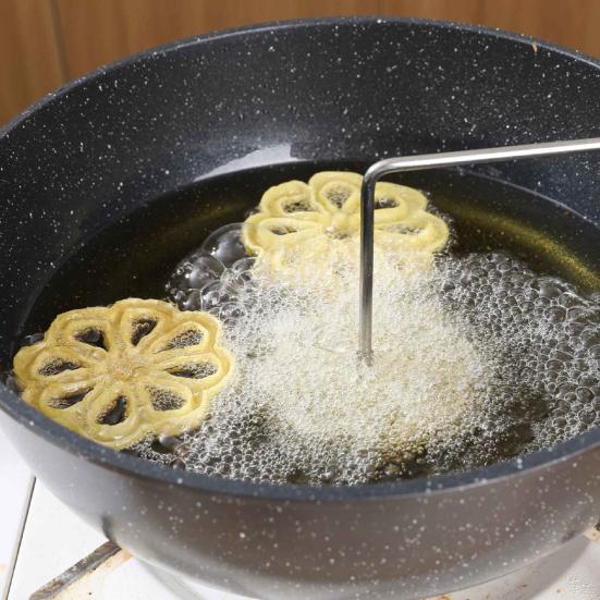 Frying Mold Set with Long Handle Non-Stick Shredded Carrot Shrimp Patty Spoon Waffle Cooking Stamp Cookie Press Mold Stainless Steel Kitchen Baking