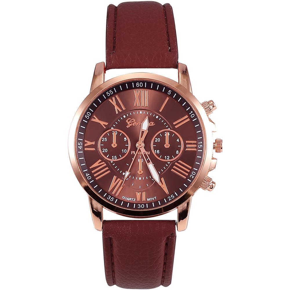 Женские кварцевые часы на кожаном ремешке