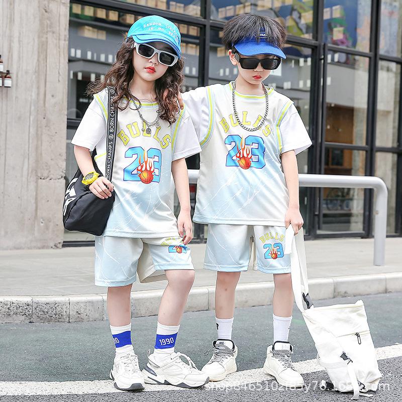 Wholesale of children's basketball clothes for boys and girls Printed kindergarten primary school students No. 24 jersey Light board performance