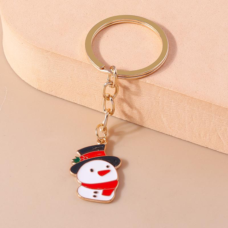 Cute Enamel Christmas Santa Claus Keychain Snowman Key Ring Pendants for Key Holder Handbag Accessories DIY X'mas Jewelry Gift