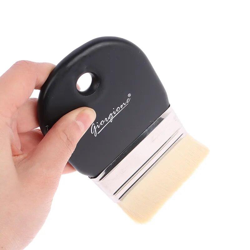 Универсальная кисть с жесткой щетиной для гуаши, акварели, масла и акрила с эргономичной ручкой