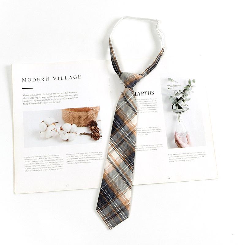 Галстук в стиле ретро в японском колледже: Коричневые, бордовые и черные полосы для женщин