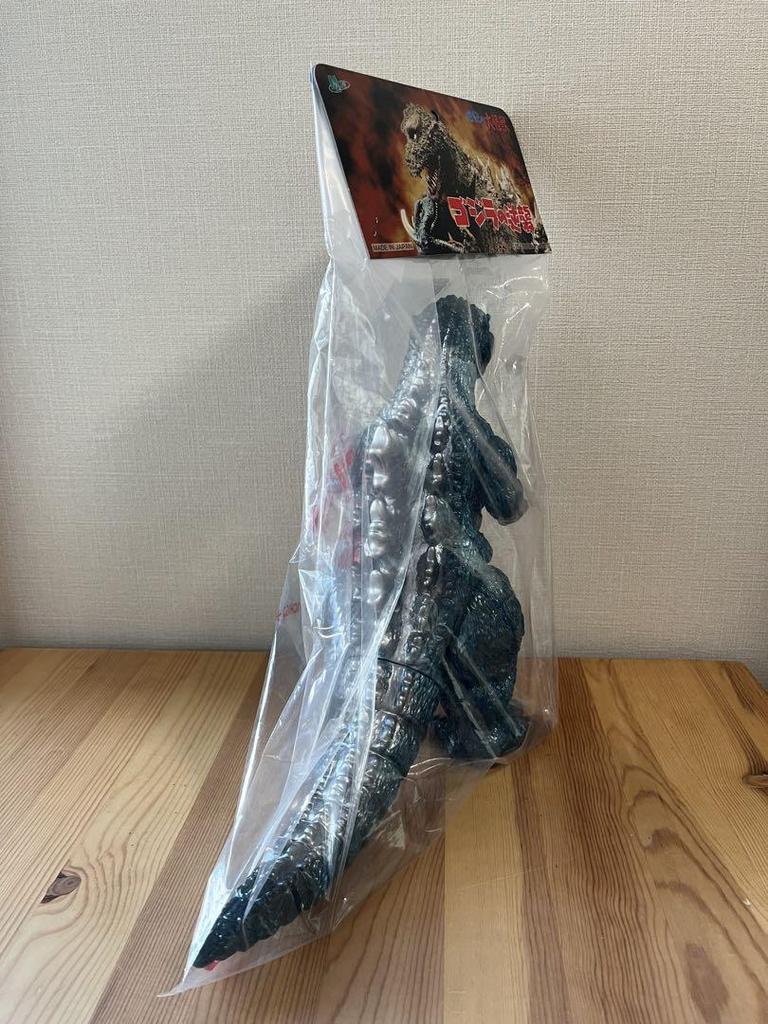 [Б/У] M1 Мягкий винил Годзилла Наносит ответный удар / Годзилла Синее литье Металлическая серебристая спина