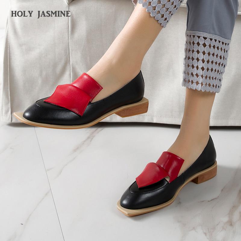 Женские кожаные туфли на низкой подошве, с оригинальным декором