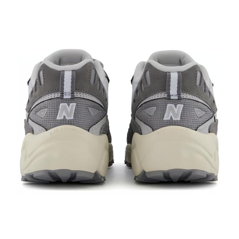 New Balance 703 'Бежево-серые' женские кроссовки WL703GGB